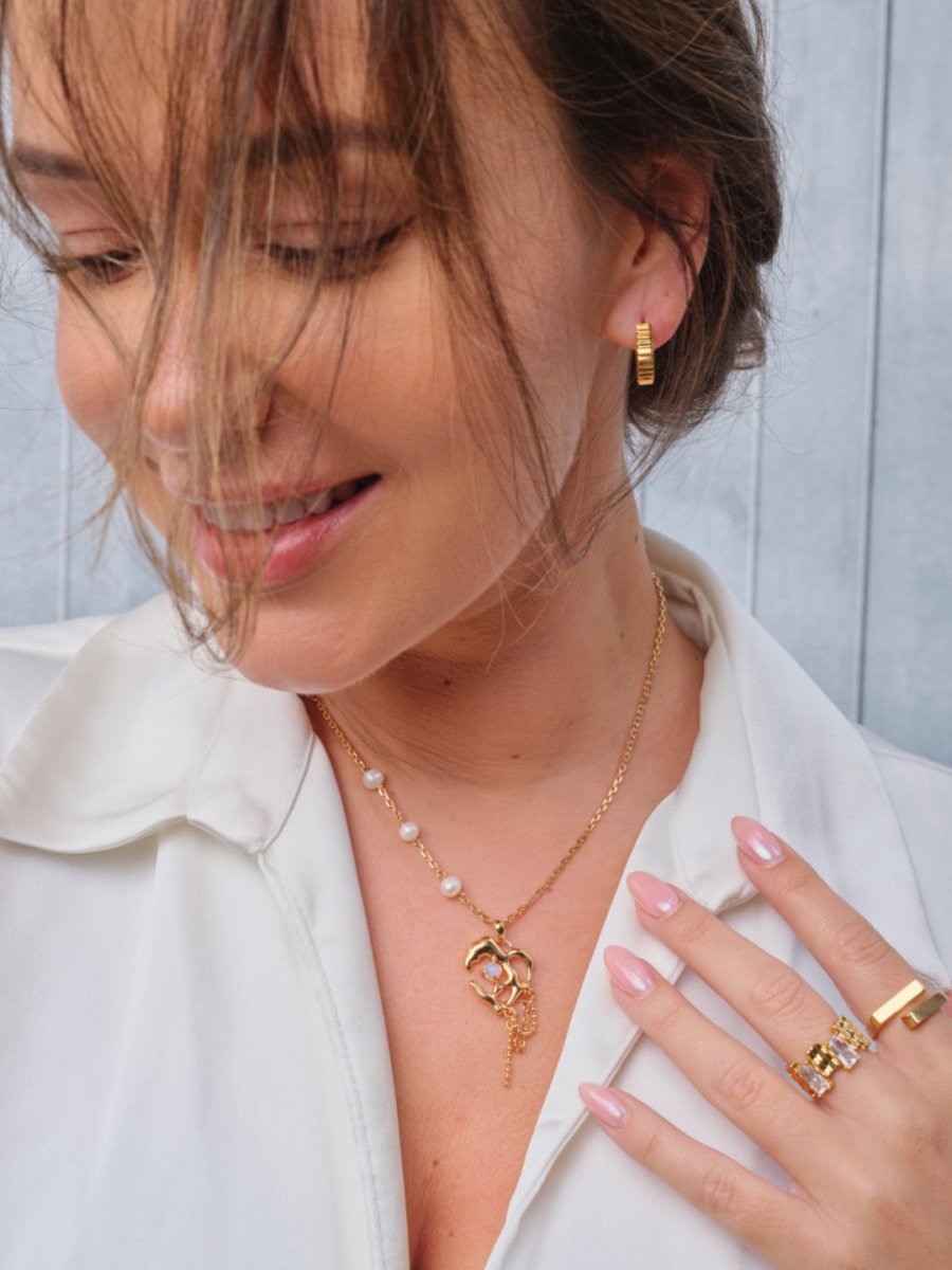 Annie - Love Heart Pendant with Opal Gemstone and Pearl Necklaces - Pearlorious Jewellery