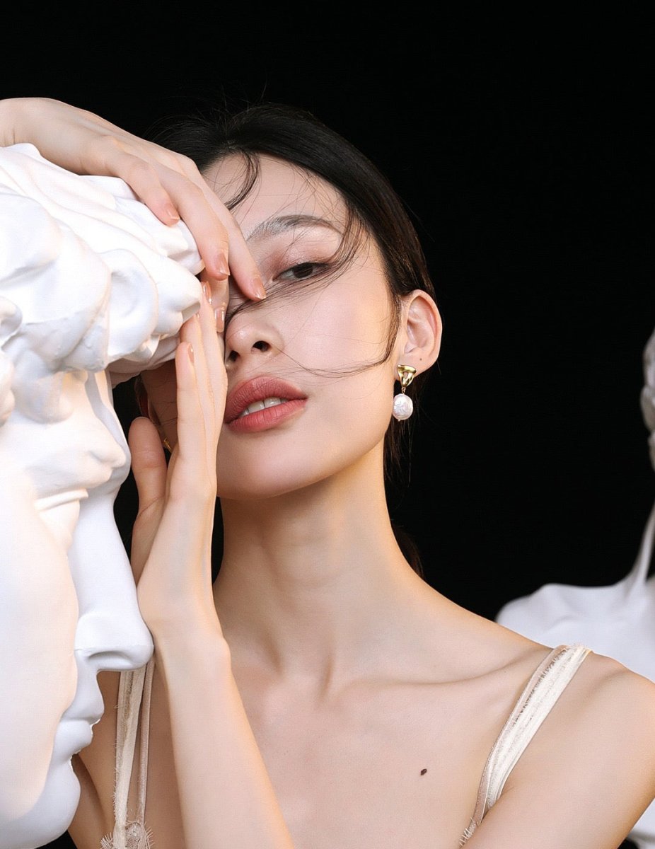 Bella - Classic Baroque Pearl Earrings - Pearlorious Jewellery