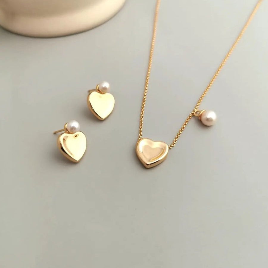 Billie - Meet Love- Love Heart Pendant with Freshwater Pearl Necklace - Pearlorious Jewellery