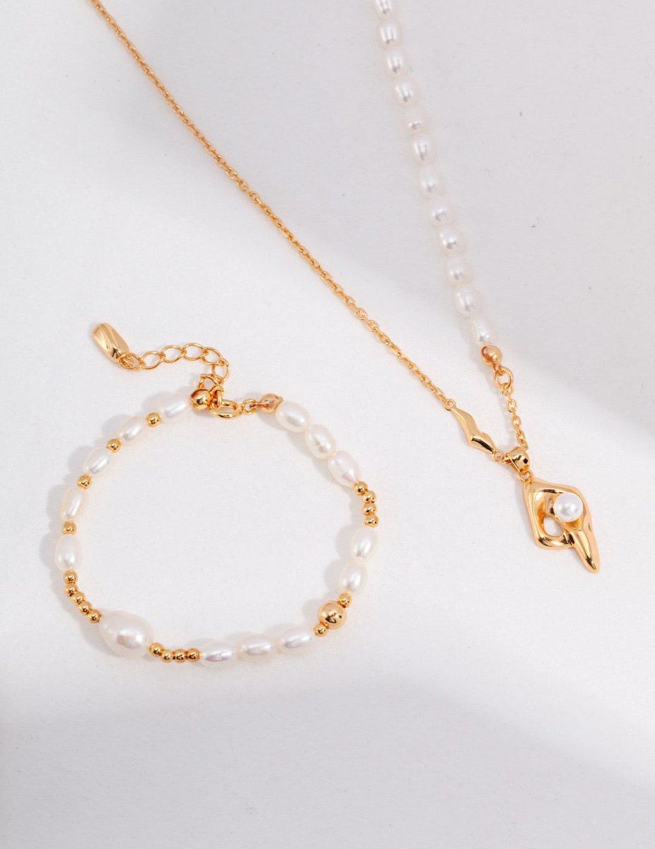 Brooklyn - Classic and Simple Freshwater Pearl and Sterling Silver Bracelet - Pearlorious Jewellery
