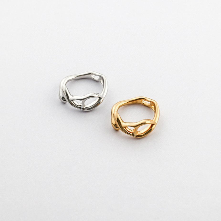 Brooklyn - Minimalist and Unique Sterling Silver Ring - Pearlorious Jewellery