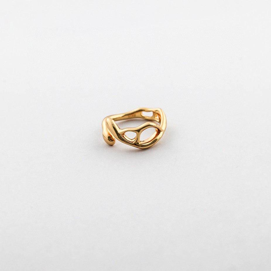 Brooklyn - Minimalist and Unique Sterling Silver Ring - Pearlorious Jewellery