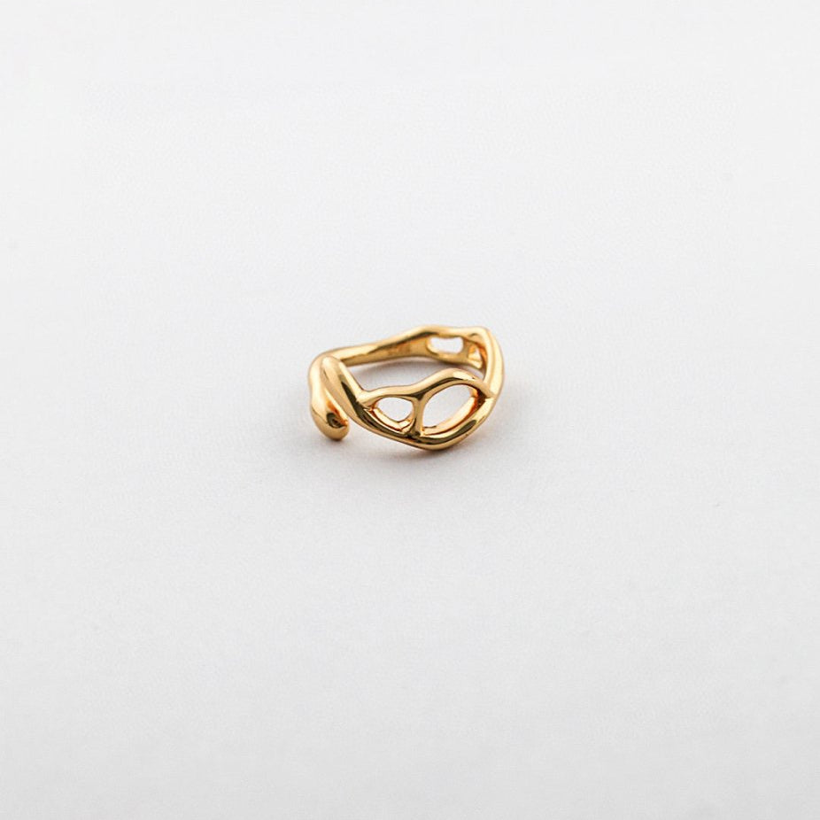 Brooklyn - Minimalist and Unique Sterling Silver Ring - Pearlorious Jewellery