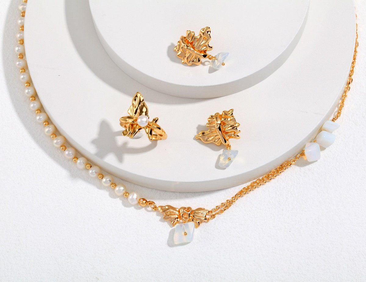 Clara - Delicate Pearl and Opal Gemstone Necklace - Pearlorious Jewellery
