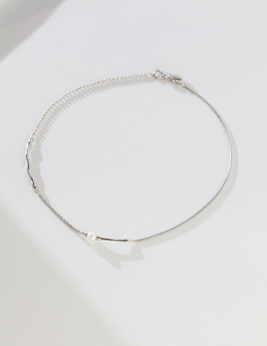 Corey - Minimalist Sterling Silver and Freshwater Pearl Necklace - Pearlorious Jewellery