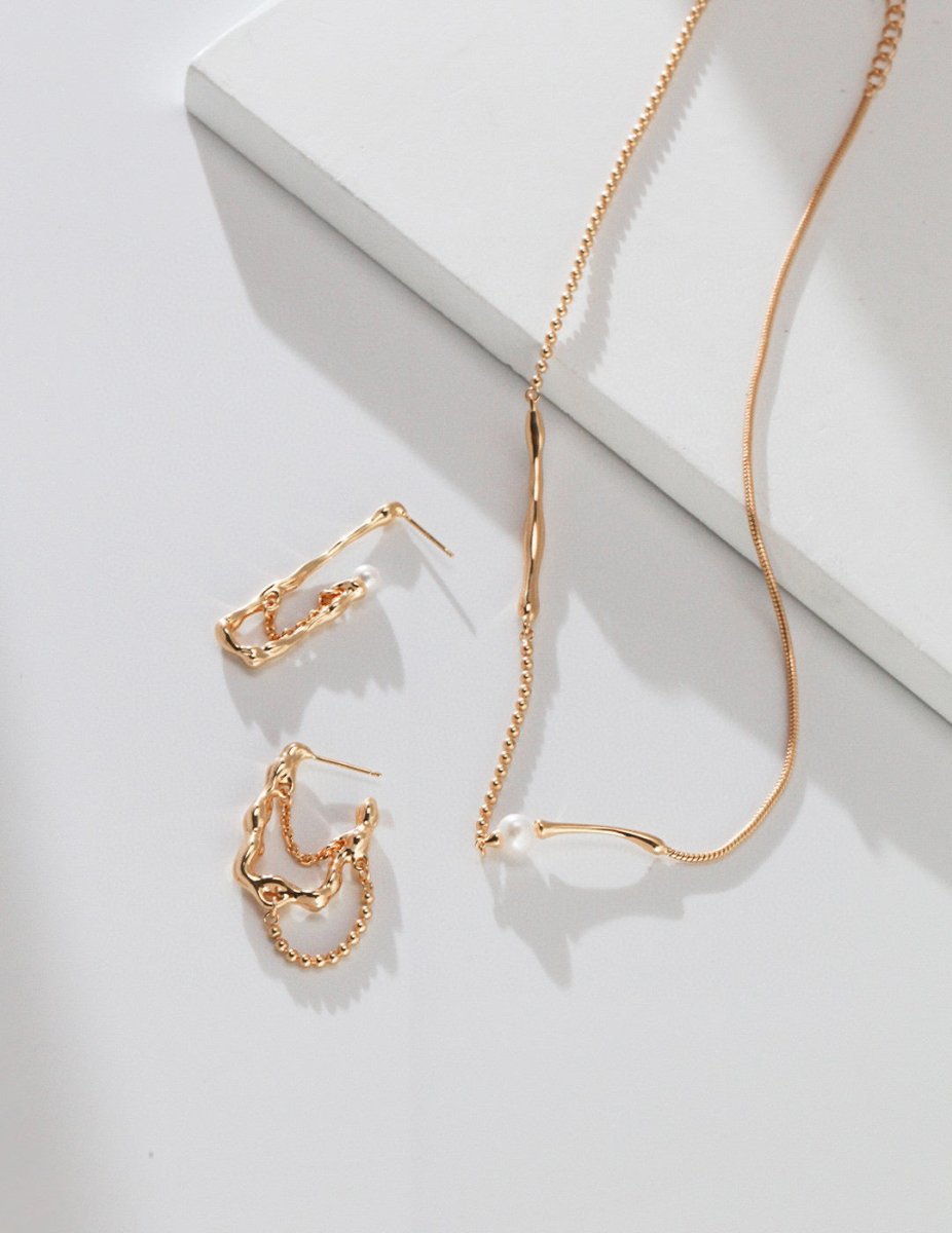 Corey - Minimalist Sterling Silver and Freshwater Pearl Necklace - Pearlorious Jewellery