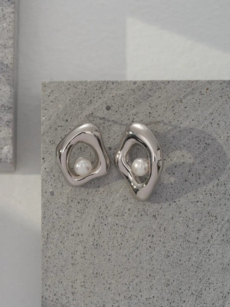 Ella - Luxury Meets Simplicity Freshwater Pear AB Earrings - Pearlorious Jewellery