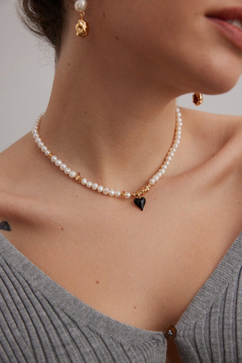 Evie - Heart Charm Pearl Necklace - Pearlorious Jewellery
