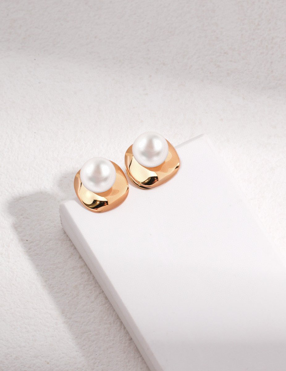 Ivory - Sterling Silver and Freshwater Pearl Stud Earrings - Pearlorious Jewellery