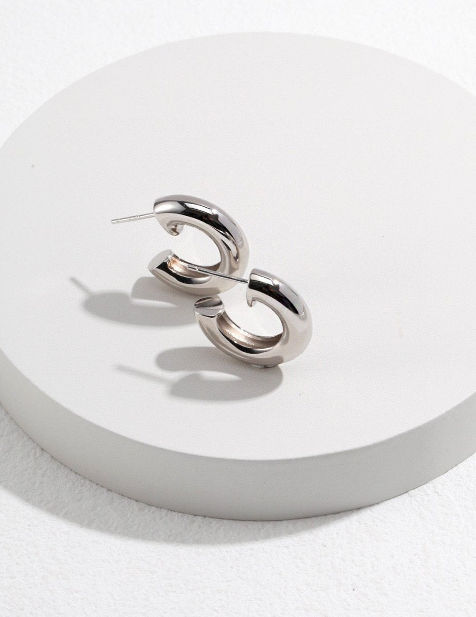 Laura - Minimalist Chunky Hoop Earrings - Pearlorious Jewellery
