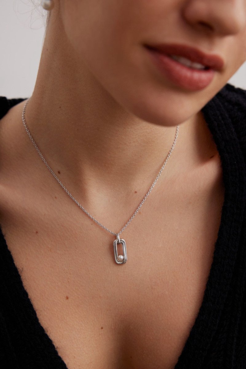 Luca - Letter O and Pearl Pendant Necklace Sterling Silver - Pearlorious Jewellery