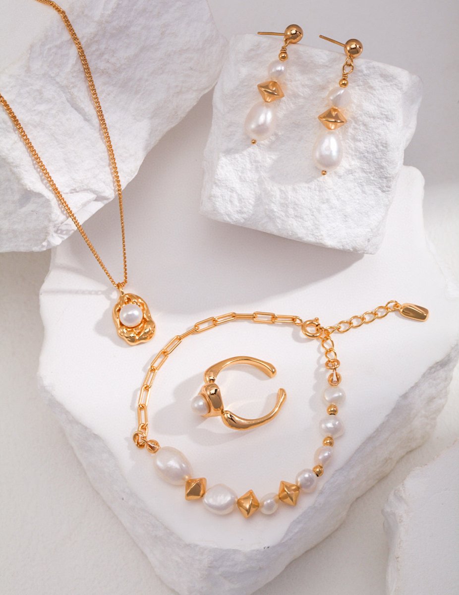 Mandee - Sterling Silver and Freshwater Pearl Necklace - Pearlorious Jewellery