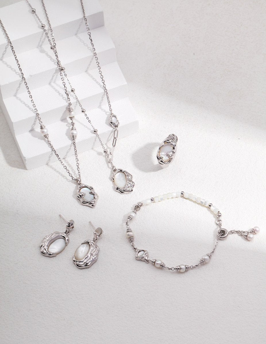 Melisa - Mother of Pearl Rings - Pearlorious Jewellery