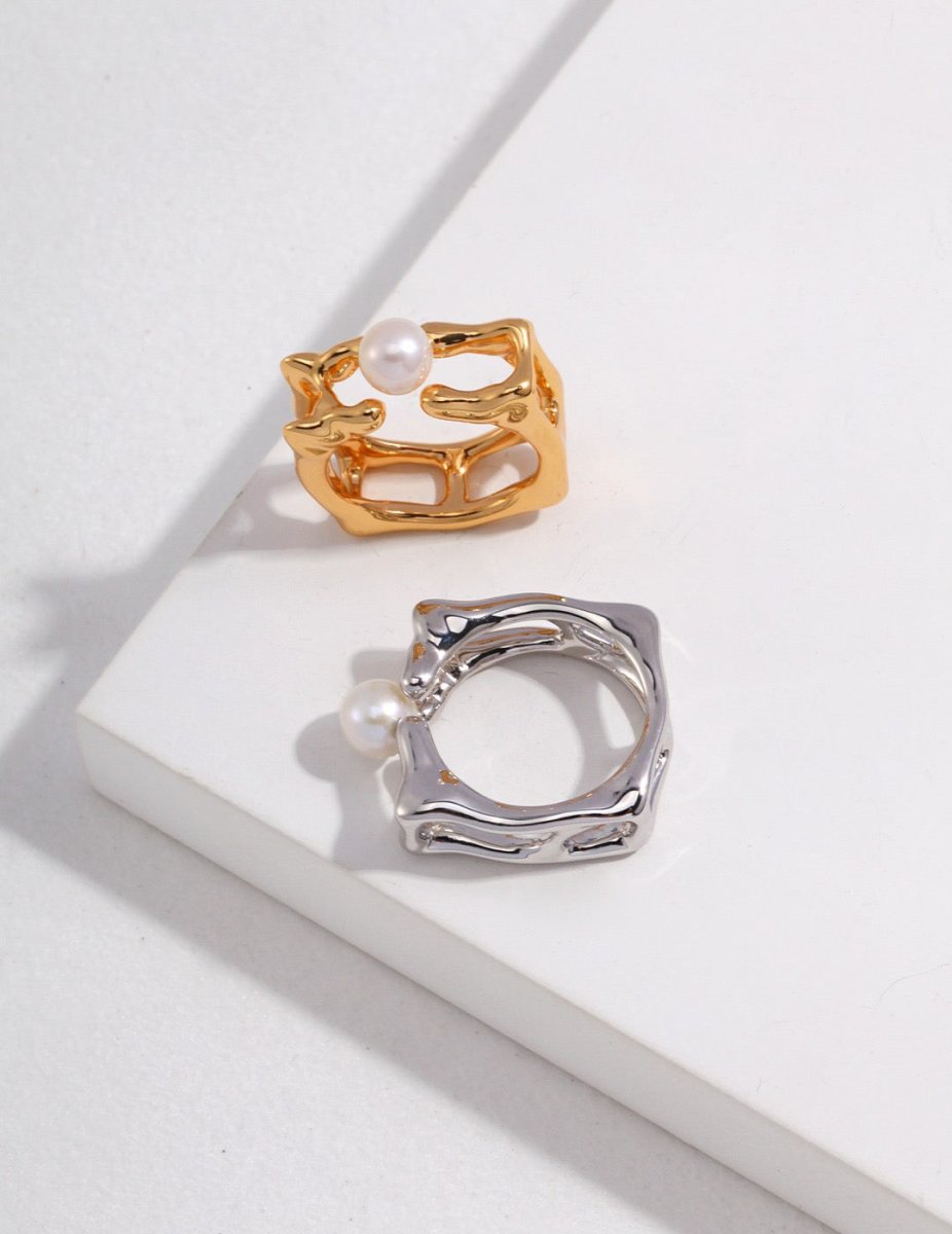 Mia - Square-shaped Pearl Rings - Pearlorious Jewellery