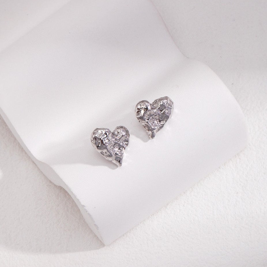 Ollie - Sterling Silver Love Heart Earrings - Pearlorious Jewellery