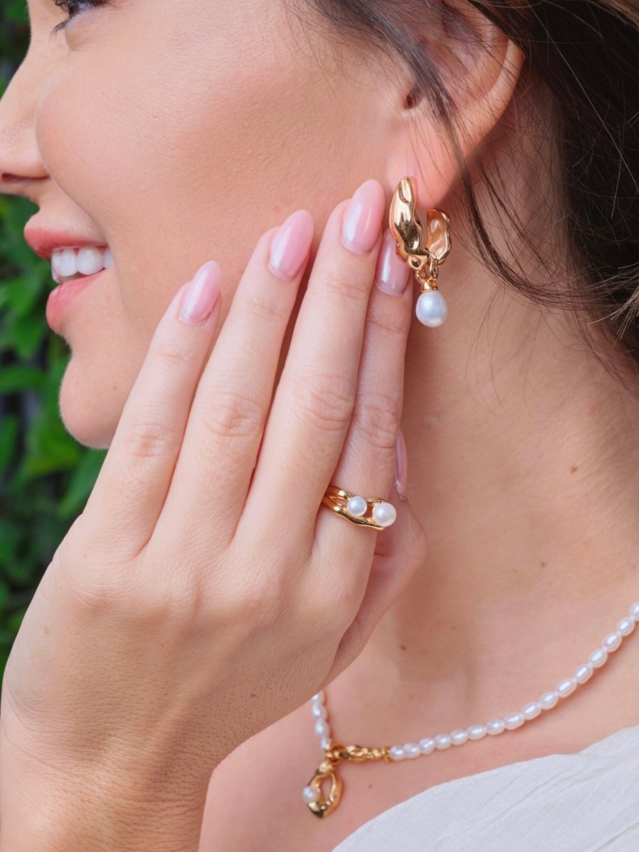 Quinn - Delicate Freshwater Pearl Earrings - Pearlorious Jewellery