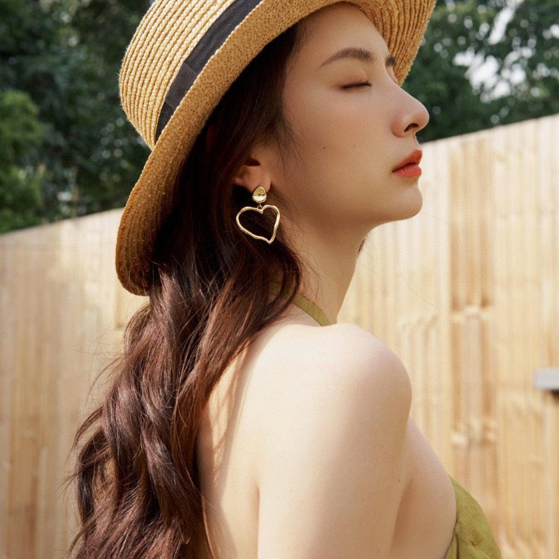 Sakura - Sterling Silver Love Heart Earrings - Pearlorious Jewellery