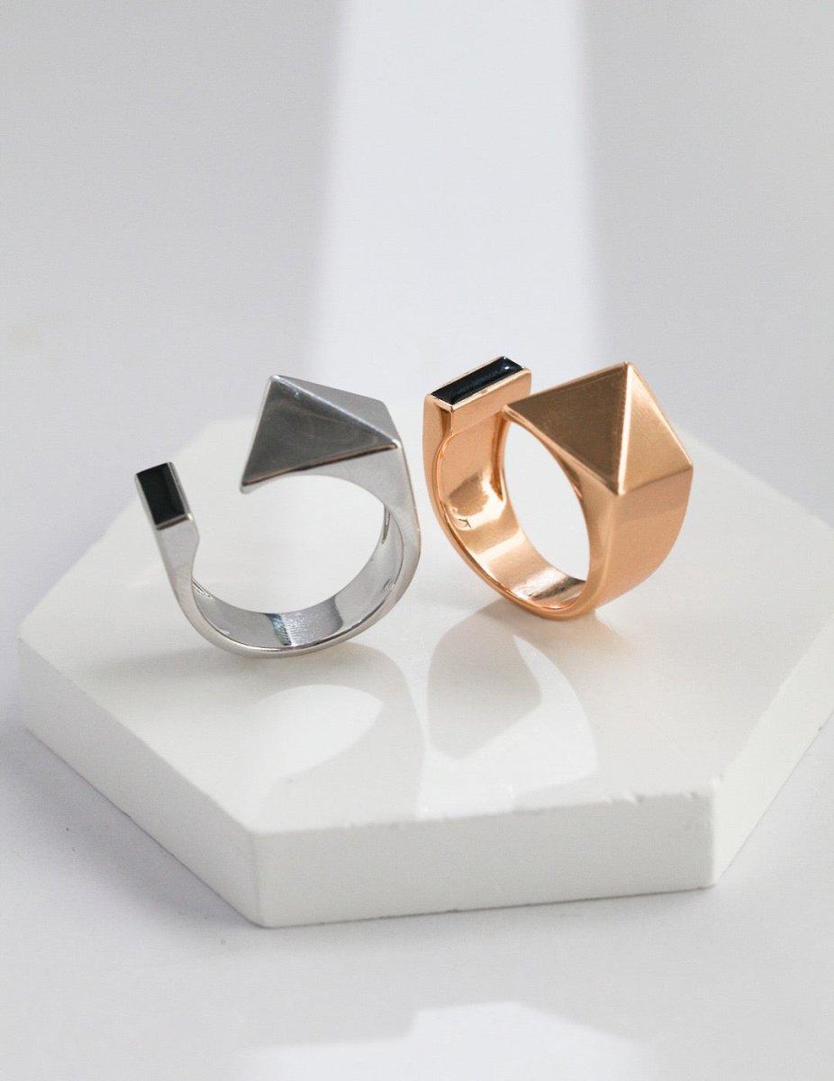 Victoria - Fashionable and Timeless Rings Sterling Silver and Glaze Drop - Pearlorious Jewellery